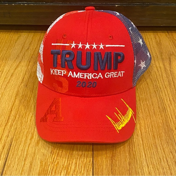 DONALD TRUMP 2020 Signature HAT CAP PRESIDENT KEEP AMERICA‎ GREAT US FLAG - Picture 1 of 9